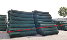 High speed chain link fencing machine.